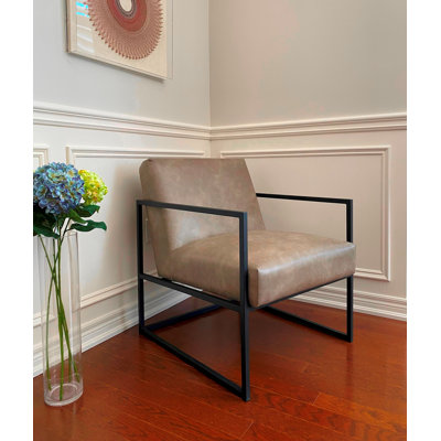 Marilyn Modern Arm Chair