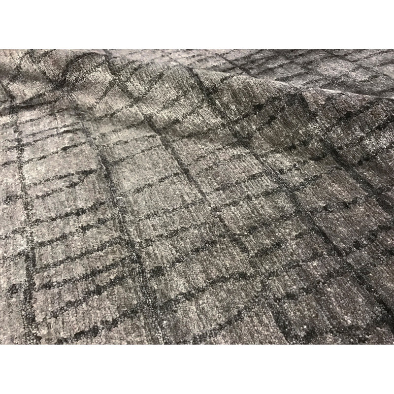 Windsom Geometric Area Rug in Gray