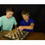 Jeu d'échecs brun fait à la main Premier
