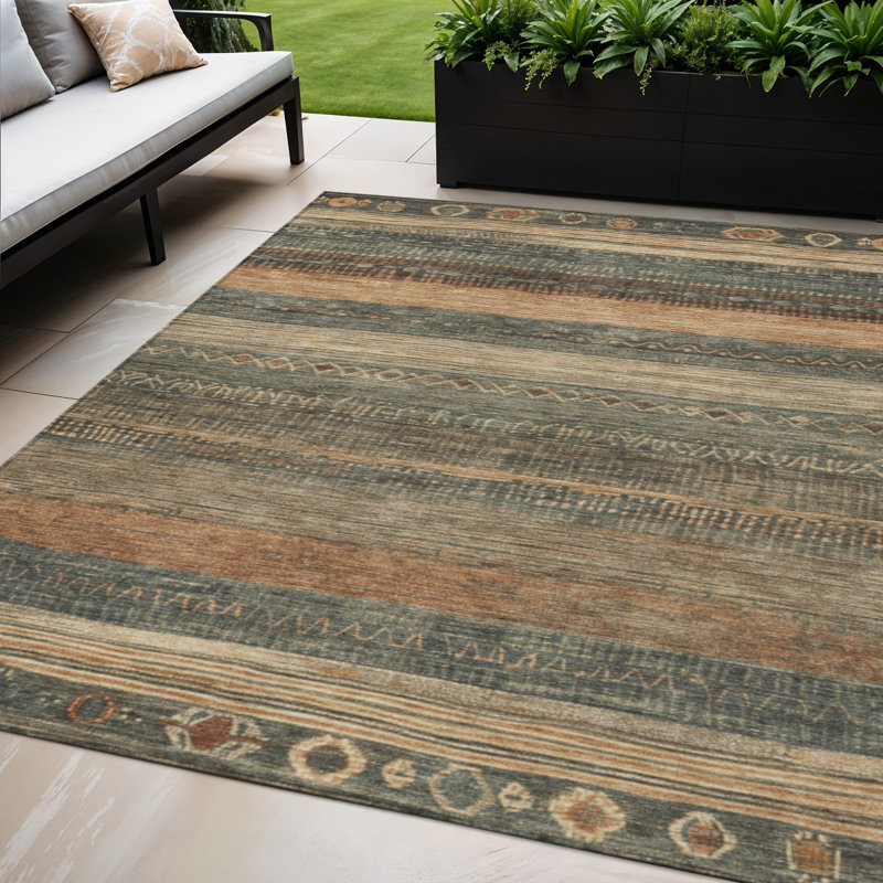 Tapis extérieur lavable vert et rouille 5 pi x 8 pi Aztec
