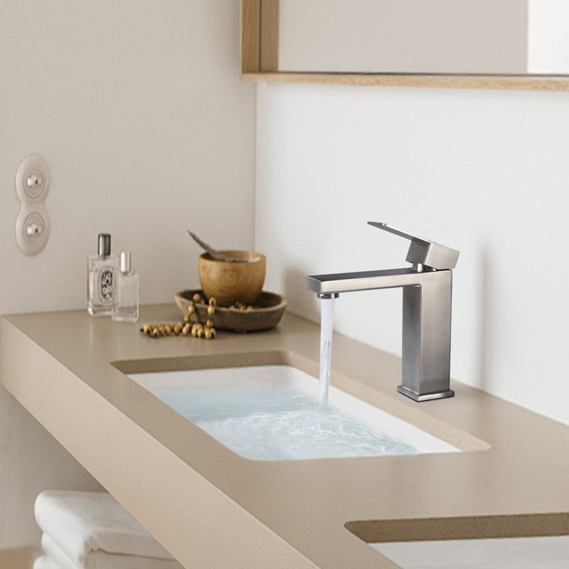 Single-handle Bathroom Faucet