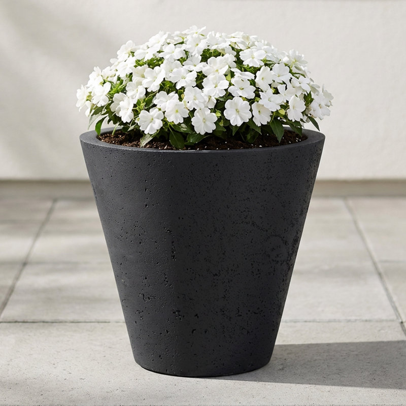 Pot à fleurs Jacey, H 16,5 po x l 16 po x P 16 po