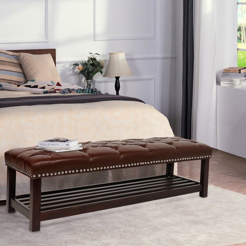 Banc rembourré 60 po pour la chambre à coucher en cuir brun foncé avec revêtement en polyuréthane, longueur, revêtement, pieds en bouleau