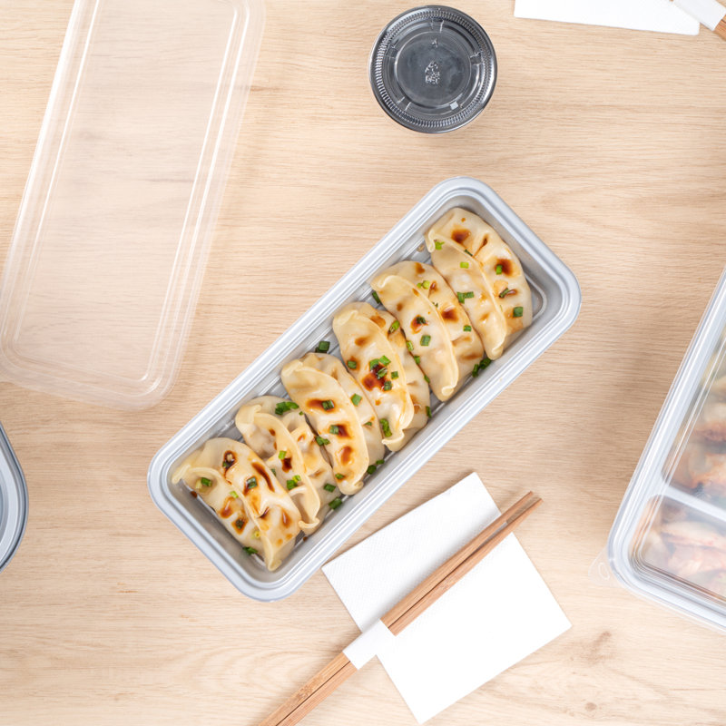 Restaurantware-Futura 20 Ounce Meal Prep Containers With Lids, 100 Microwavable To Go Containers - Disposable, For Packaging Lunches or Take Out Orders, Silver Plastic Food Containers With Lids