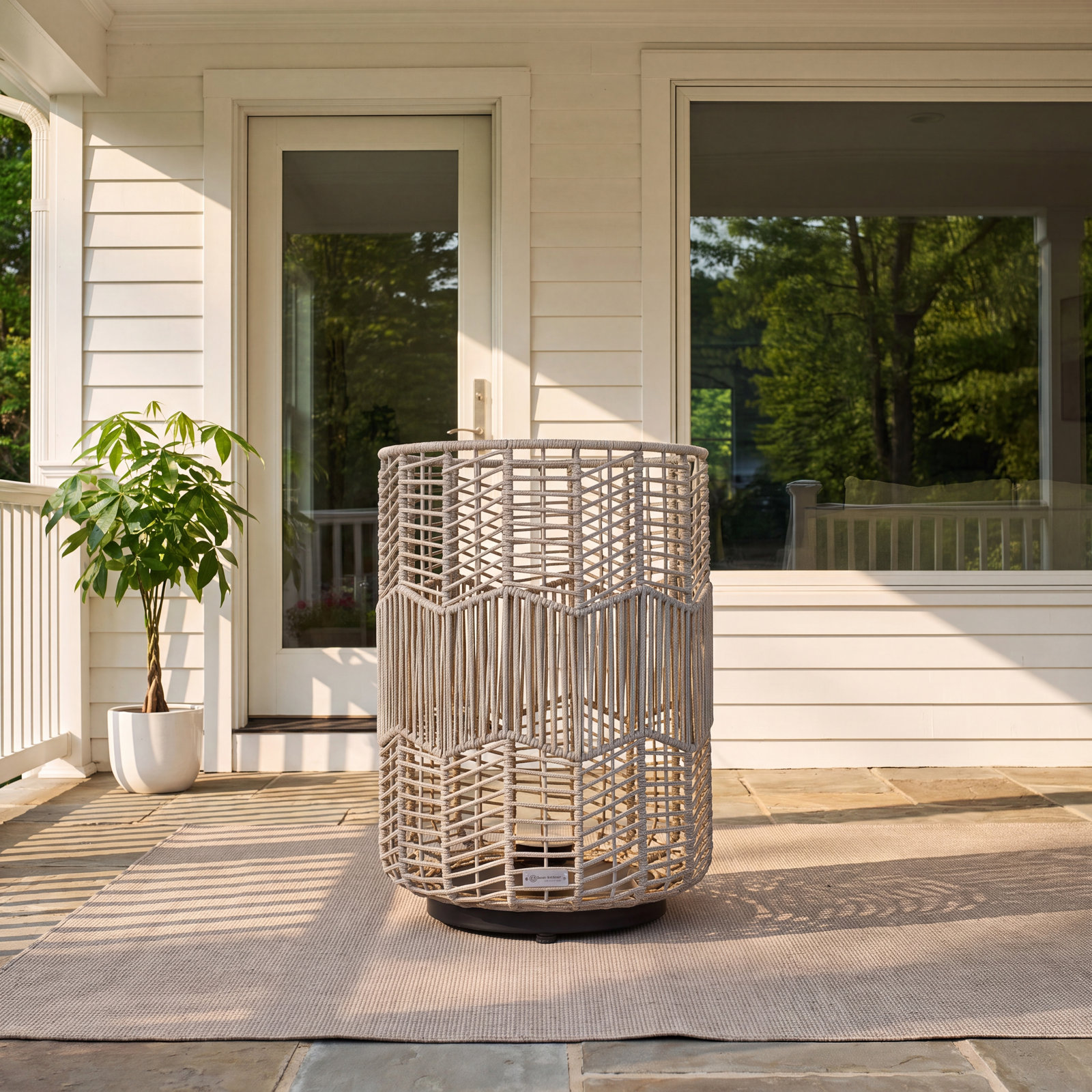 Wallis Outdoor Accent Lamp