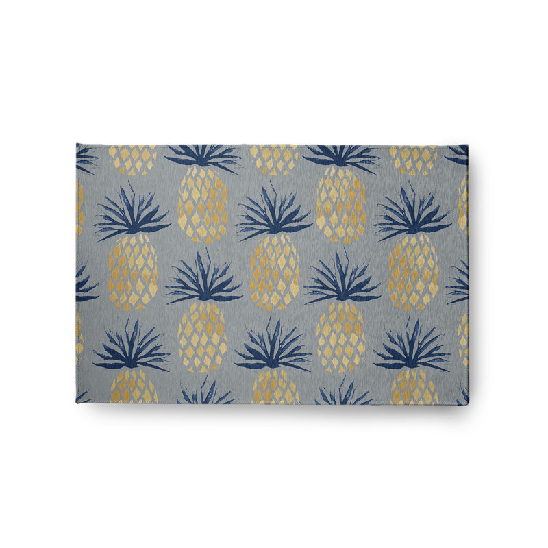 Flossie Chenille Floral Indoor / Outdoor Rug, Rectangle 2' x 3'