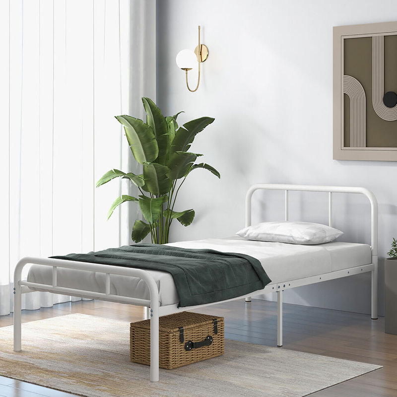 Raidan Metal Spindle Bed