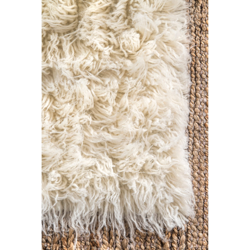 Rug, 5' x 7'
