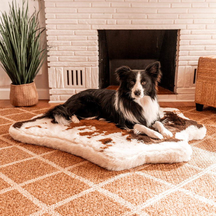 Tucker Murphy Pet™ Pretor Puprug Runner Faux Fur Memory Foam Dog Curve Mat  & Reviews