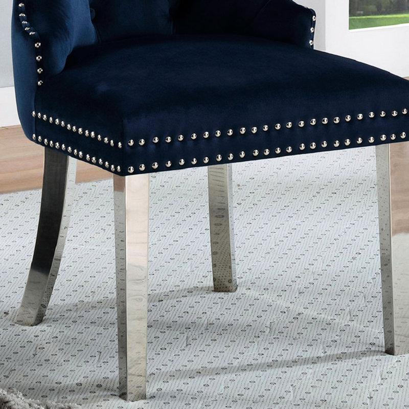 2 chaises de salle à manger à oreilles bleues, dossier, pieds et chaises ornementales en bleu