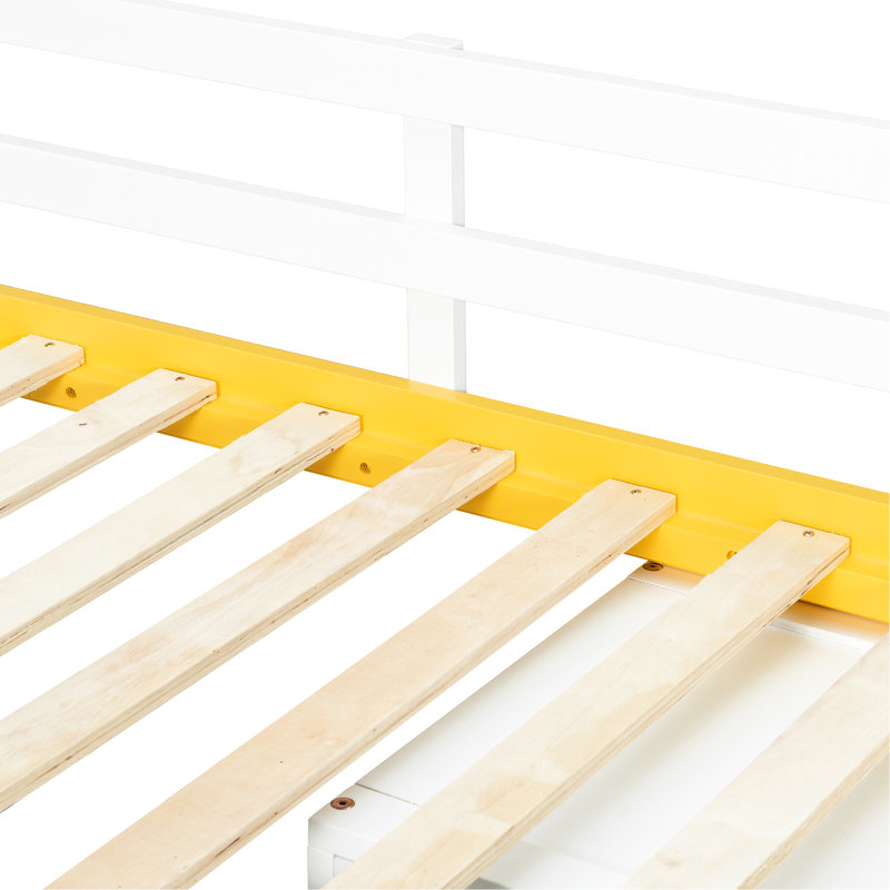 Lit mezzanine double avec escalier de rangement et charge, blanc et jaune. Tablettes latérales ouvertes, garde-robe sous la garde-robe, coiffeuse, ports de charge, éclairage à DEL