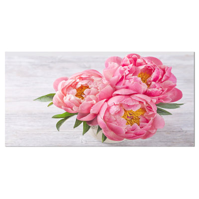 «Bunch of Peony Flowers In Vase», reproduction de photo