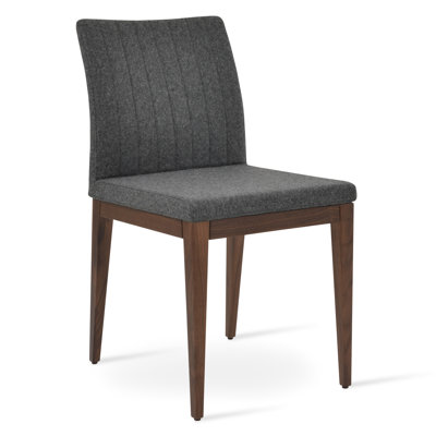 Chaise en bois Zeyno