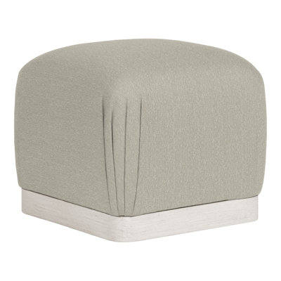 Nola Ottoman