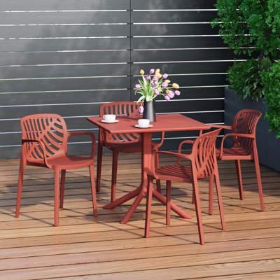 Ensemble repas carré pour 4 personnes