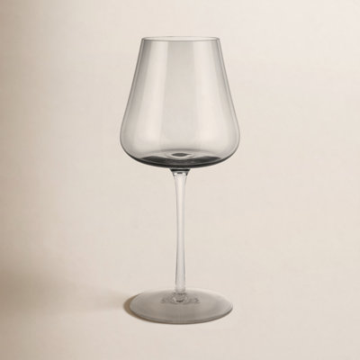 Belo Wine Glass