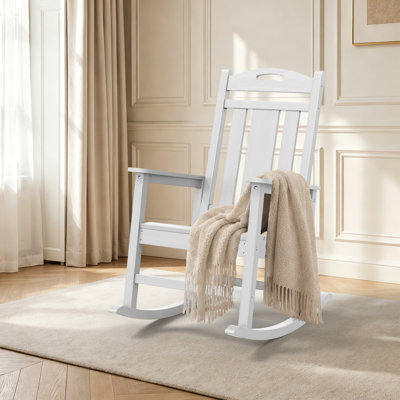 Chaise berçante en PEHD, adaptée à une utilisation intérieure et extérieure