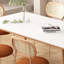 Petit ensemble de table à manger familial simple et moderne-109470134