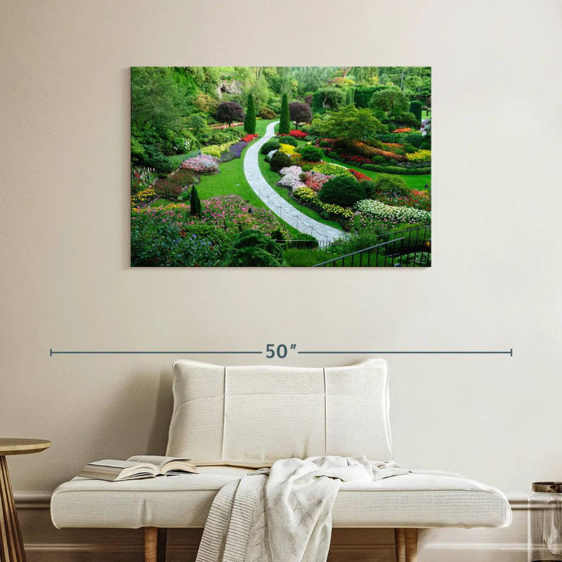 Nicci Butchart Gardens, H 26 po x l 39 po