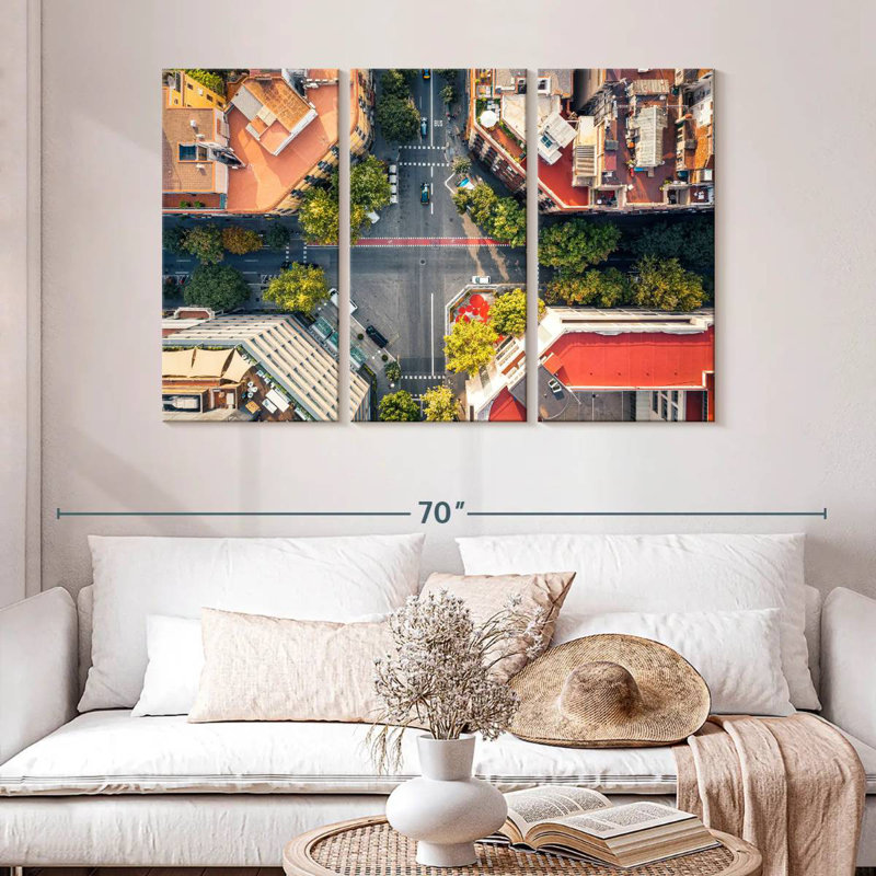Intersection à Barcelone, H 32 po x l 50 po
