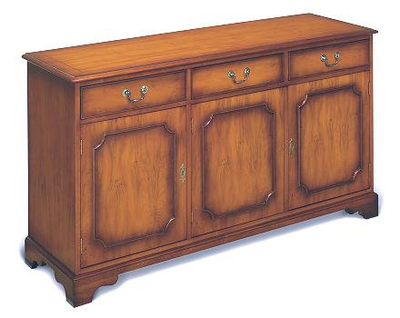 Tarporley 140cm Sideboard, Mahogany