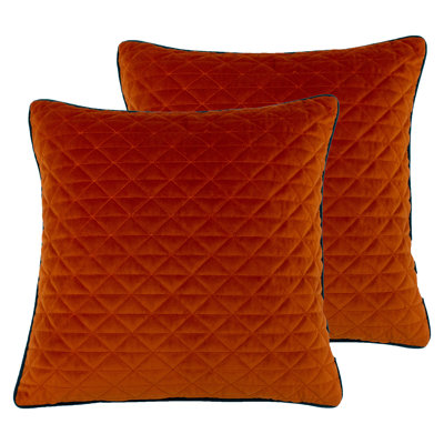  Geometric Quilted Piped Cushion