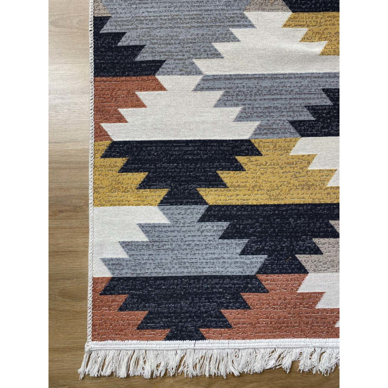 Laurencia Indoor / Outdoor Rug, Runner 2'7" x 9'10"