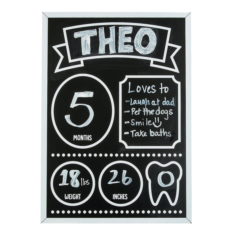 Tableau noir mural Baby Milestone