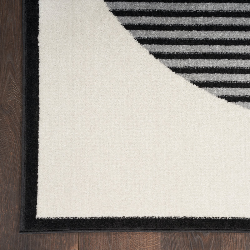 Atsushi Geometric Indoor Rug, Rectangle 5'3" x 7'3"