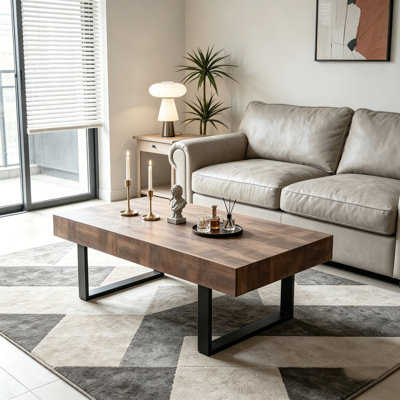 Table basse rustique en bois industriel