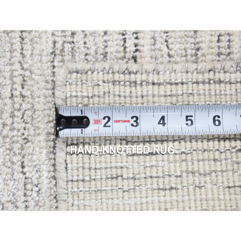 2'x2' Ivory Modern Design Hand Loomed 100% Wool Fragment Sample Rug 627567B8B3FC4B6EBF341E1F051FC817