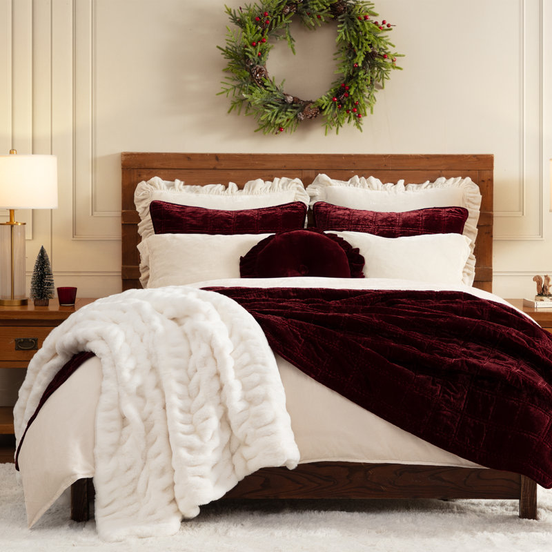 Ensemble de courtepointe Stella, Courtepointe pour très grand lit + 2 taies d'orei, Rouge