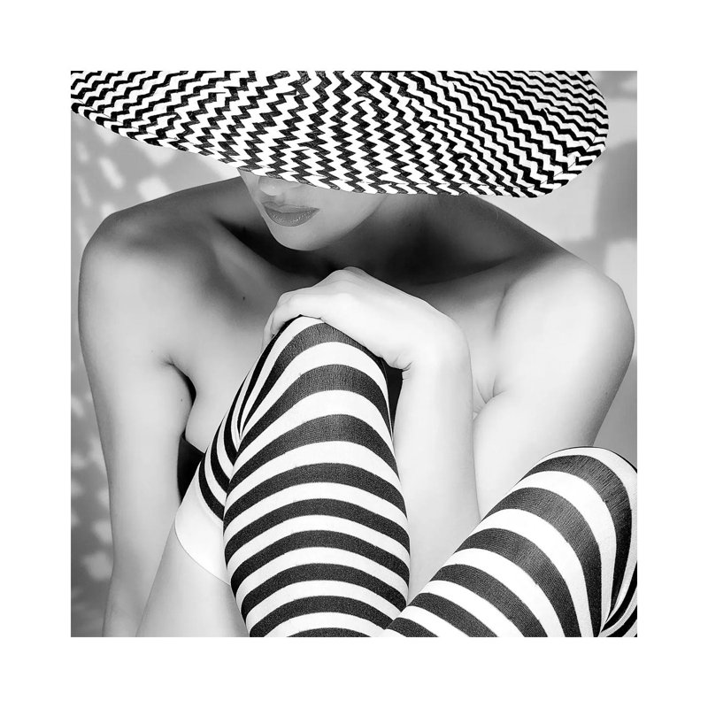 Zagging That Zig by Howard Ashton-Jones - Print on Canvas, Wrapped Canvas, 45.72 cm H x 45.72 cm W x 3.175 cm D