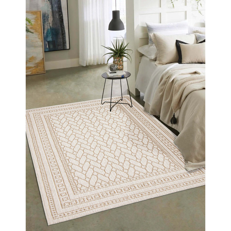 Areena Geometric Indoor Rug, Rectangle 8' x 10'