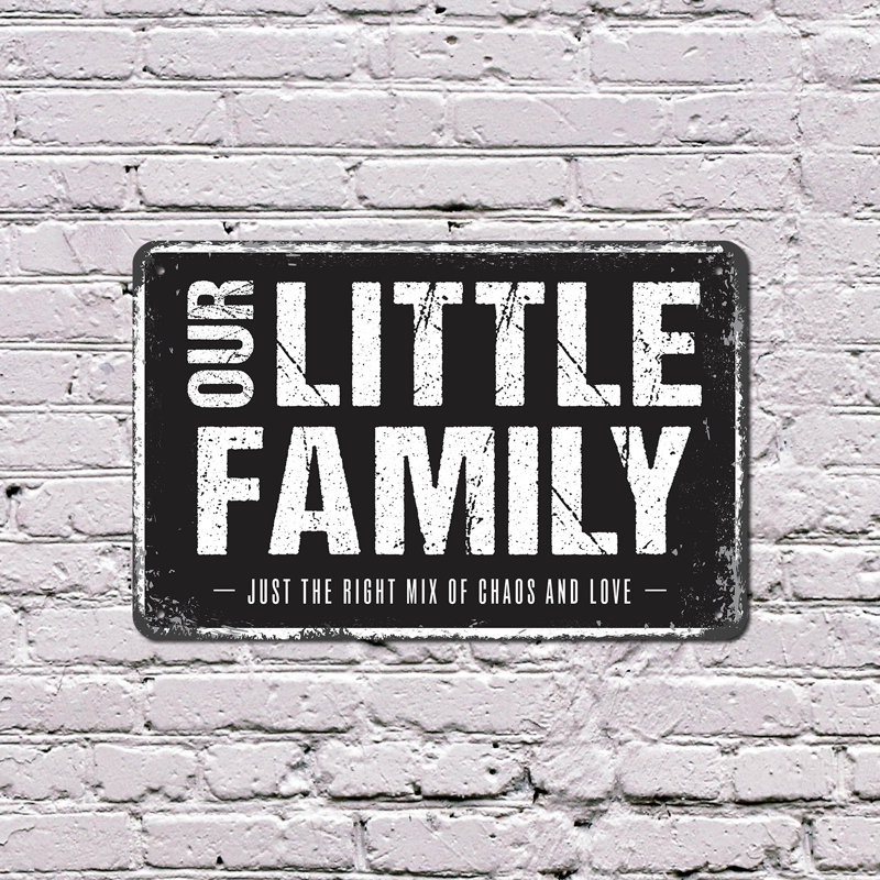 Enseigne en plastique 10 pouces x 14 pouces Our Little Family, H 10 po x l 14 po x P 0,1 po