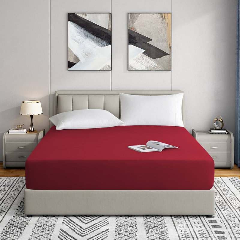 Tanvish Luxury Microfiber Fitted Sheet - 40 cm Deep Pocket, Ultra-Soft - Wrinkle-Free and Easy Care, Super King (6'), Red