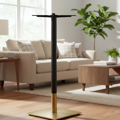 Restaurant Modern Black & Gold Sq Flat Smal Dining Base