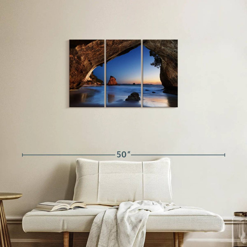 Plage de la cathédrale de Gillard, H 20 po x l 33 po