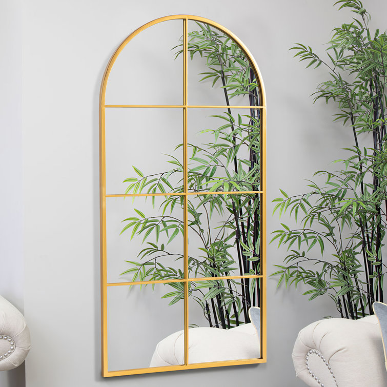 Realistic round and square mirrors in frames with light reflection. Mo By  Tartila