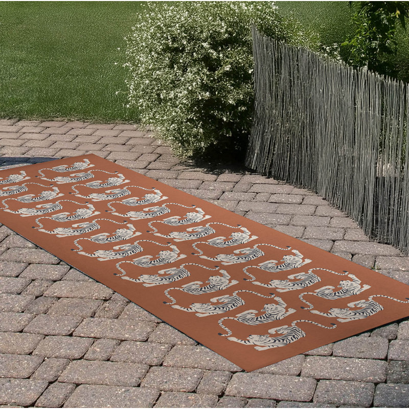 Hey Tiger Outdoor Rug, Runner 2'6" x 8'