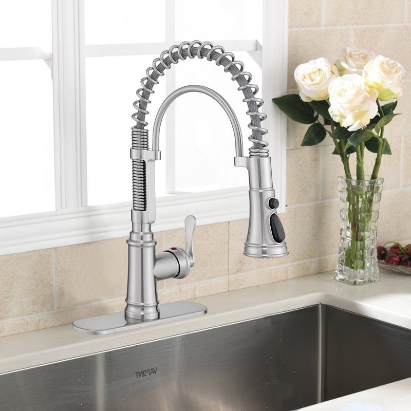 Single Handle Pull-Down Kitchen Faucet, 360-Degree Rotating Stainless Steel Faucet, 3 Water Flow Modes, 1-Hole Or 3-Hole Installation.