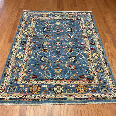 Tapis rectangulaire en laine 5 pi x 6 pi 7 po