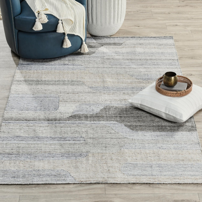 Area Rug in Sand Multi, Rectangle 5' x 8'