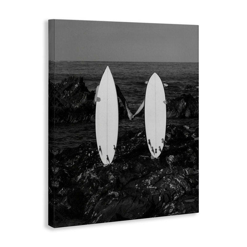 «Romantic Surfer Couple», art mural sur toile par Daphne Polselli, H 30 po x l 24 po