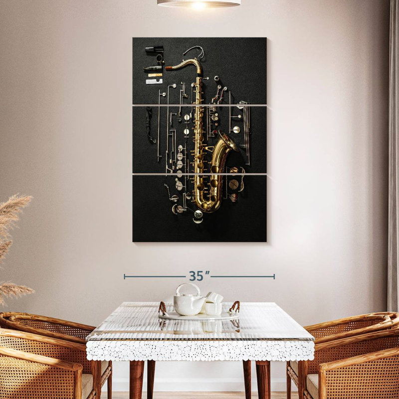 Abarca joue du saxophone, H 65 po x l 42 po