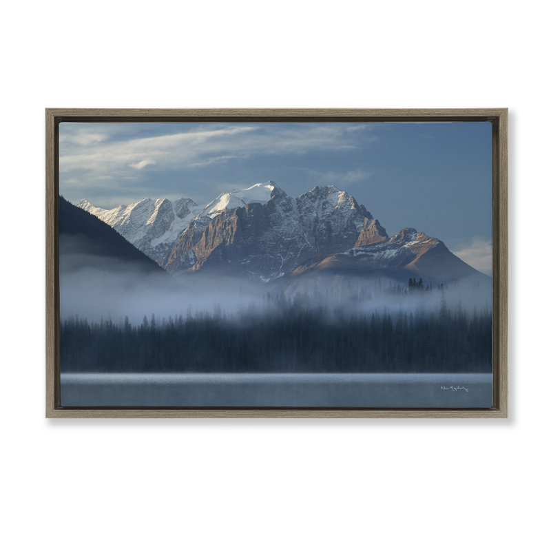  «Lake & Mountain Floater» par Alan Majchrowicz, H 21 po x l 31 po, Cadre flottant orme Montalcino