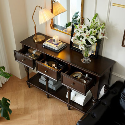 Table d'entrée de style américain avec rangement minimaliste