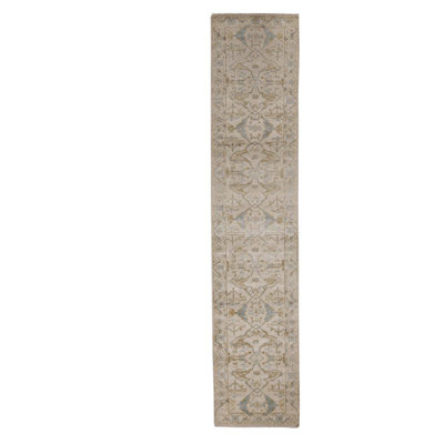 Floral Area Rug in Ivory