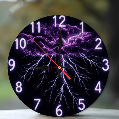 Horloge avec foudre mauve