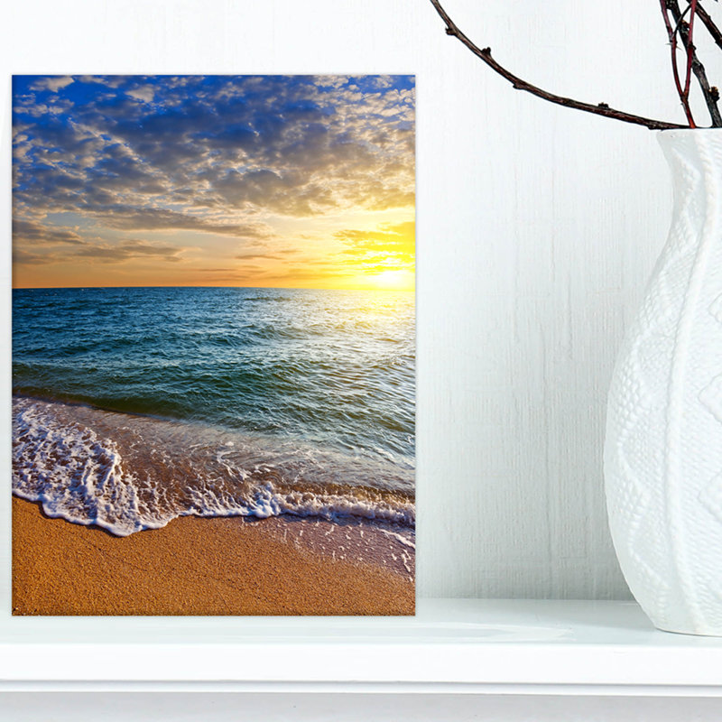 Couches de couleurs sur la aube beach mer, reproduction de photo sur toile tendue, H 40 po x l 20 po x P 1po, Toile tendue